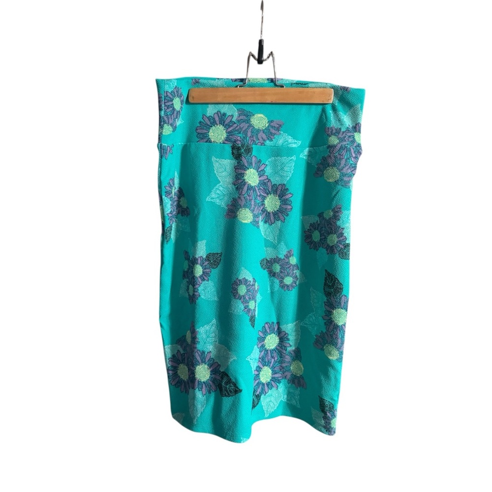 LuLaRoe Green Floral Print Size Medium Skirt NWT